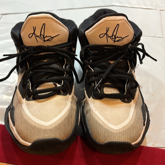 Nike Kyrie Infinity Panda Men's Size 6 Black White Sneaker DO9616-100 high tops - Picture 9 of 12